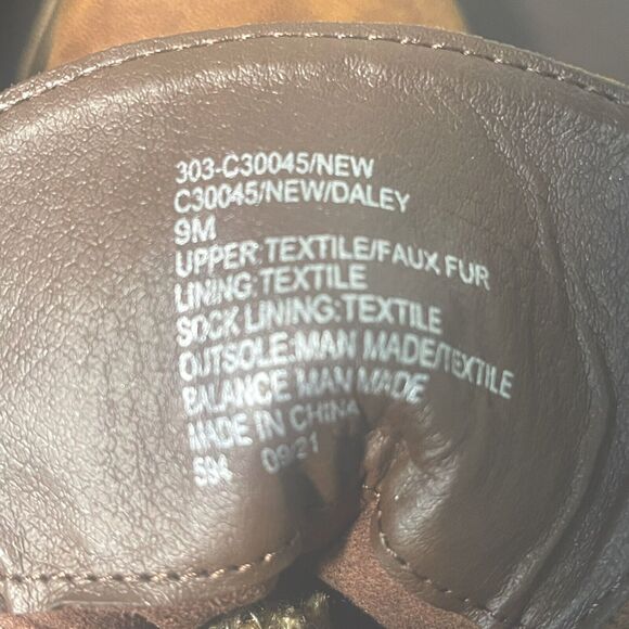 Cliffs By White Mountain Daley Women's  Tan Booties Size 9 - Picture 5 of 10